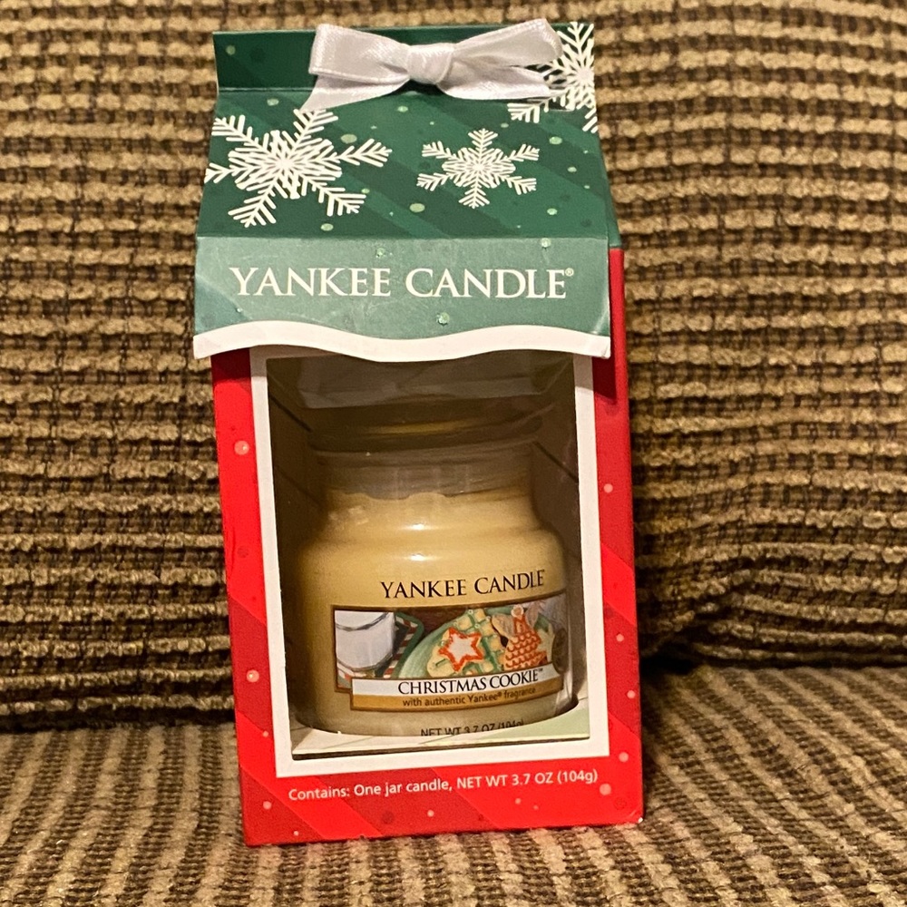 Yankee Candle “Christmas Cookie”